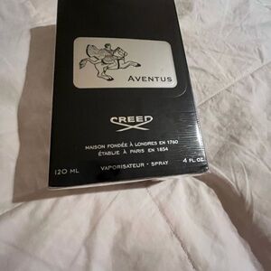 Creed Aventus Black and White Packaging